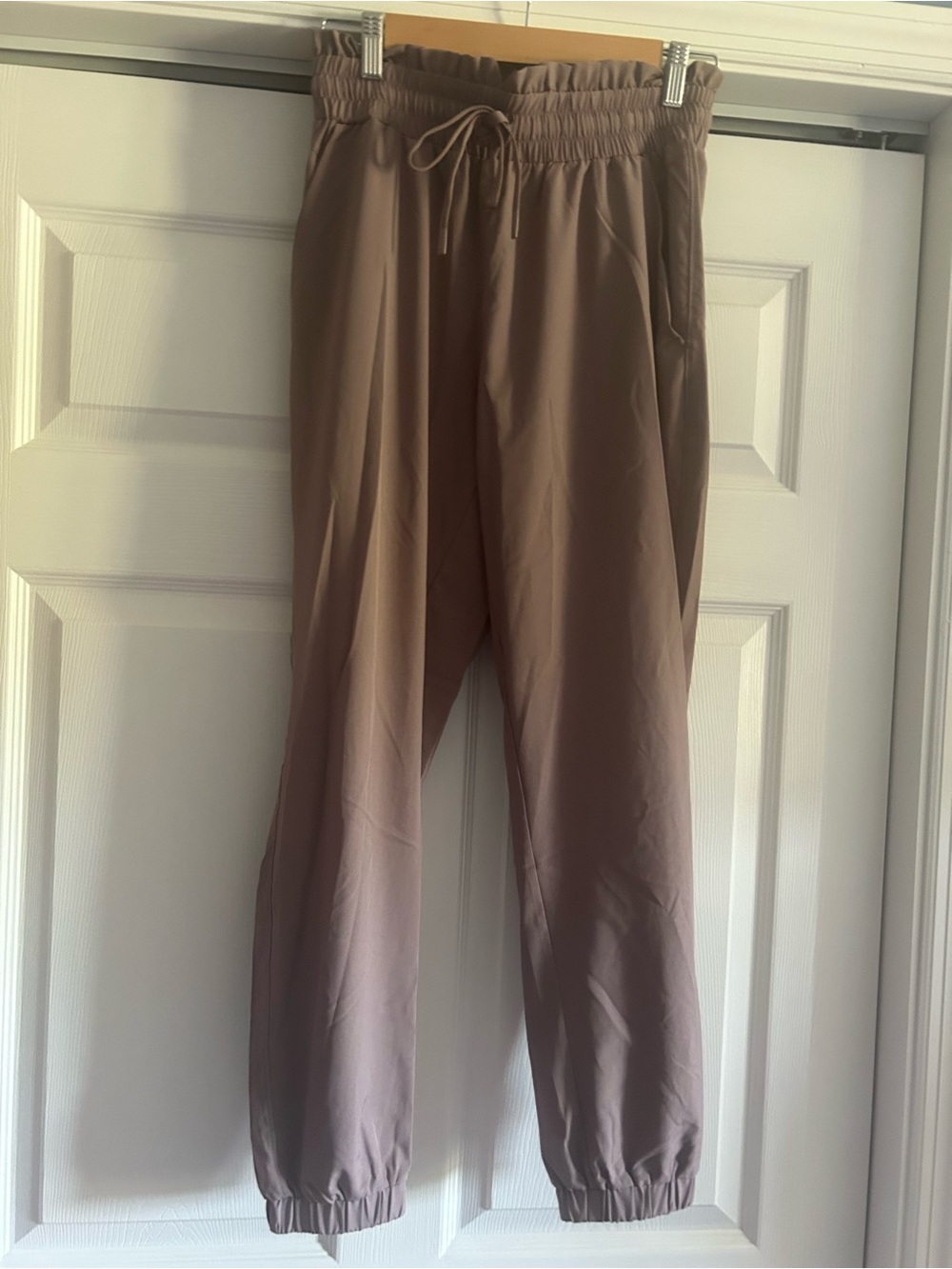 Mono B Women's Mauve/Taupe Drawstring Joggers